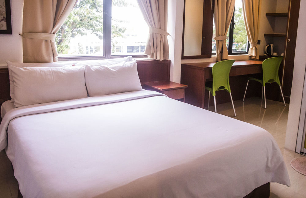 AG Hotel Penang Gelugor Buitenkant foto